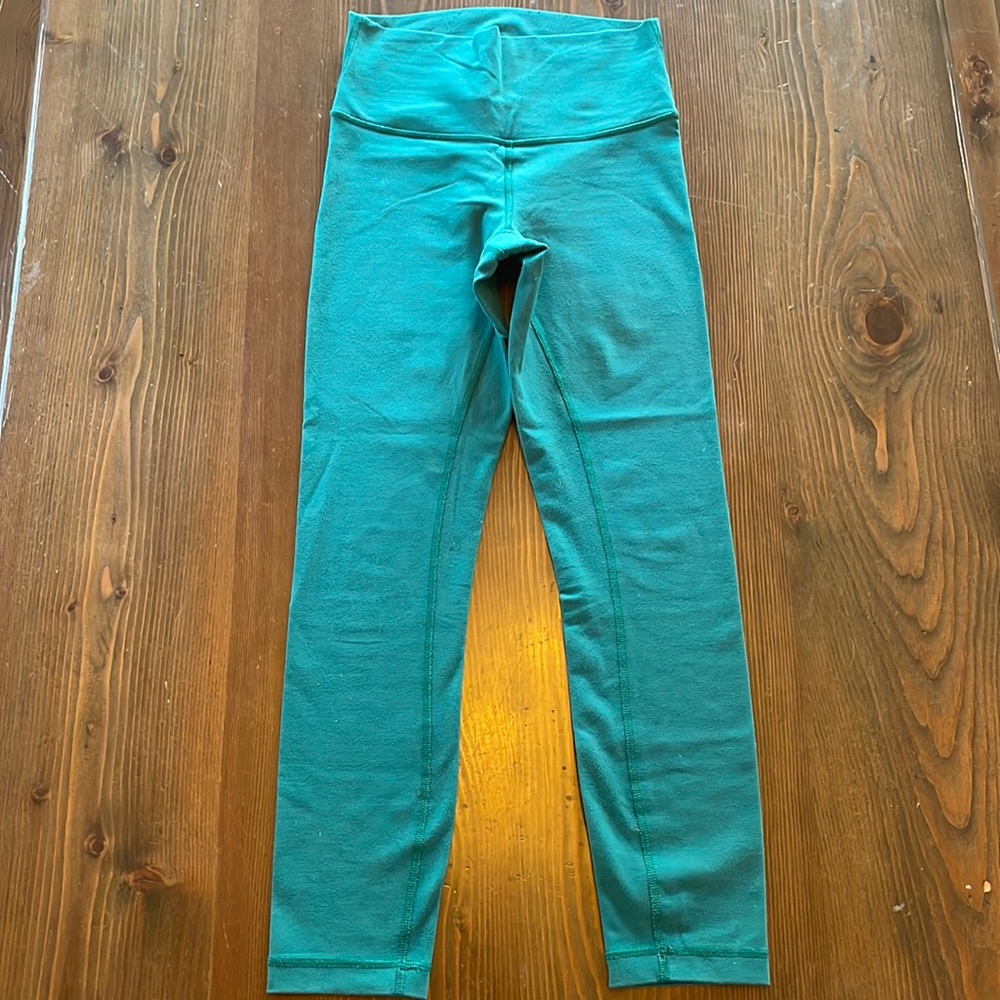 Lululemon emerald green 7/8 pants